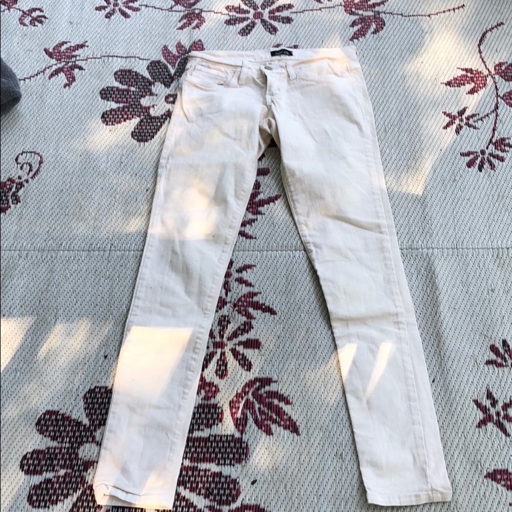 “FAB RIK” Color: OFF WHITE JEANS, Size 3